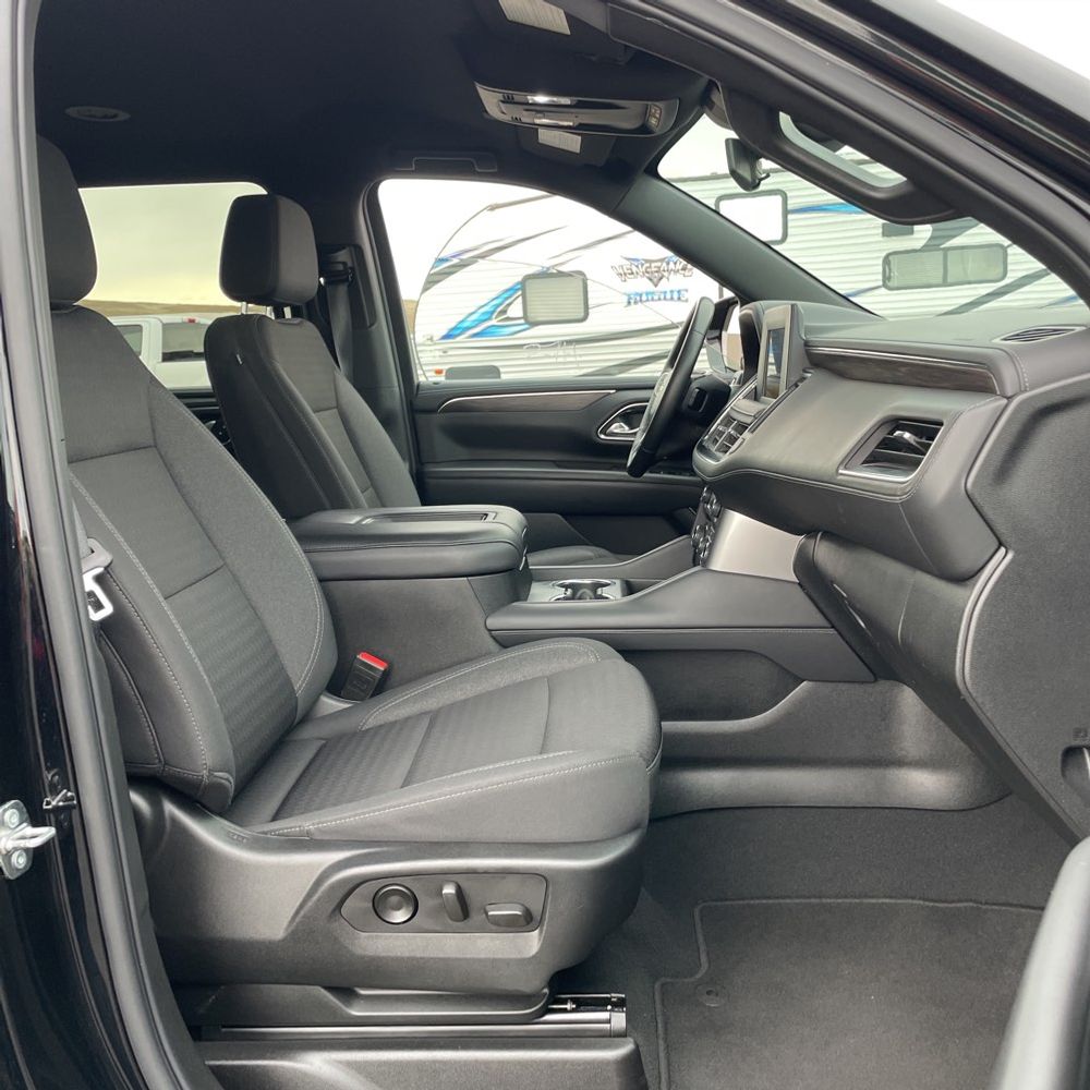 2024 Chevrolet Suburban LS
