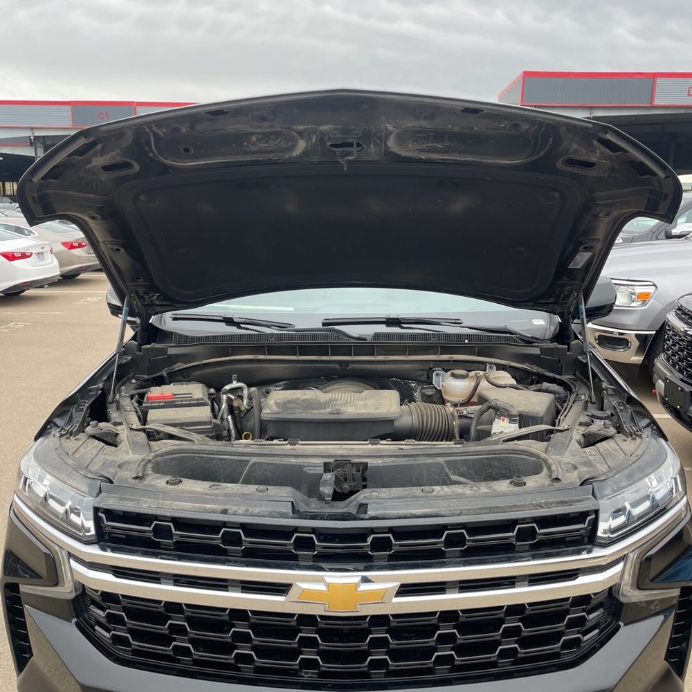 2024 Chevrolet Suburban LS