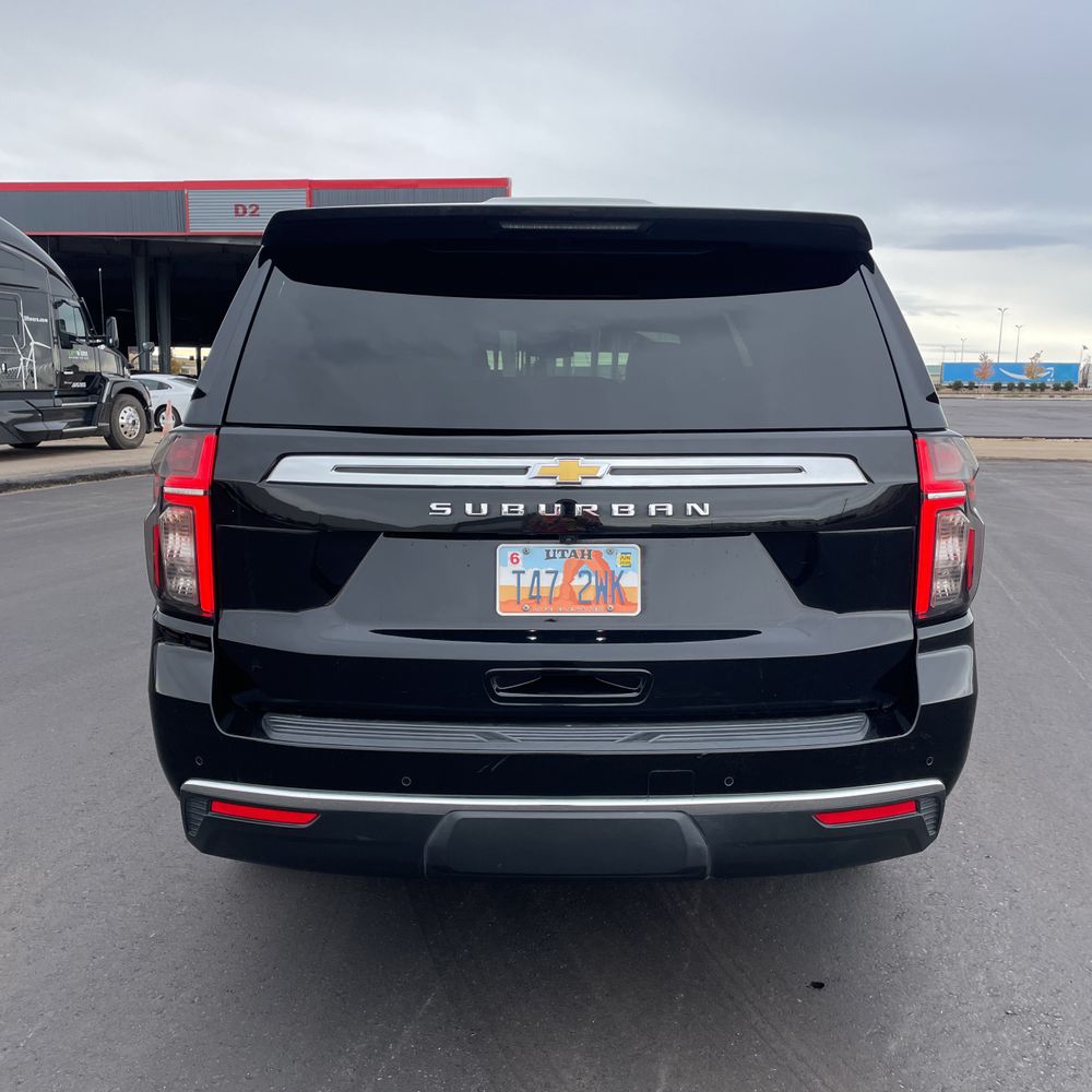 2024 Chevrolet Suburban LS