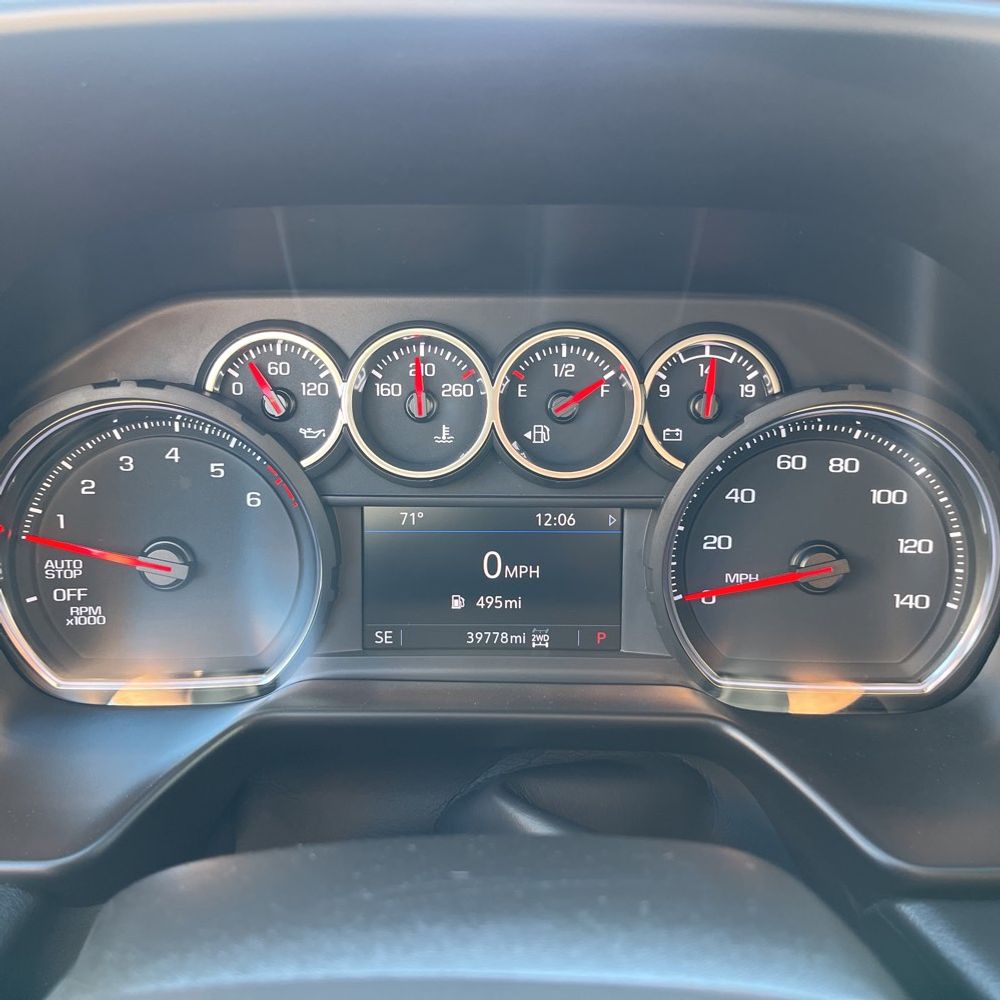 2024 Chevrolet Suburban LS