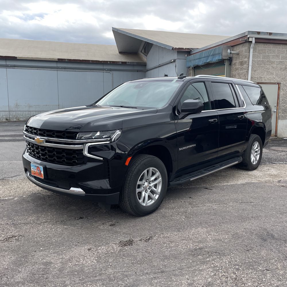 2024 Chevrolet Suburban LS