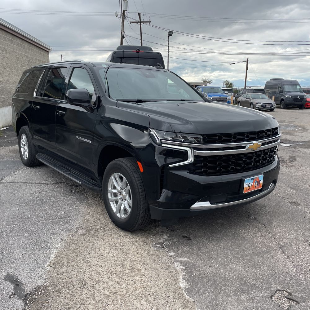 2024 Chevrolet Suburban LS