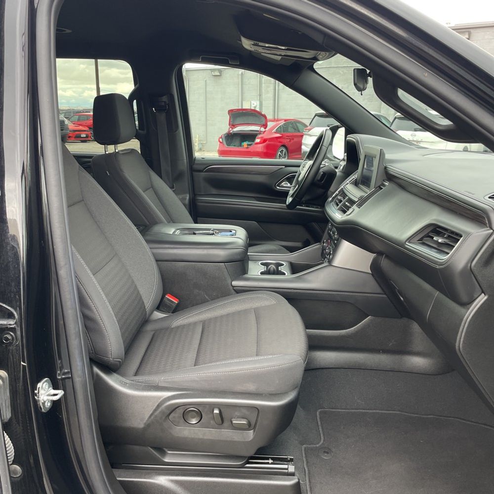 2024 Chevrolet Suburban LS