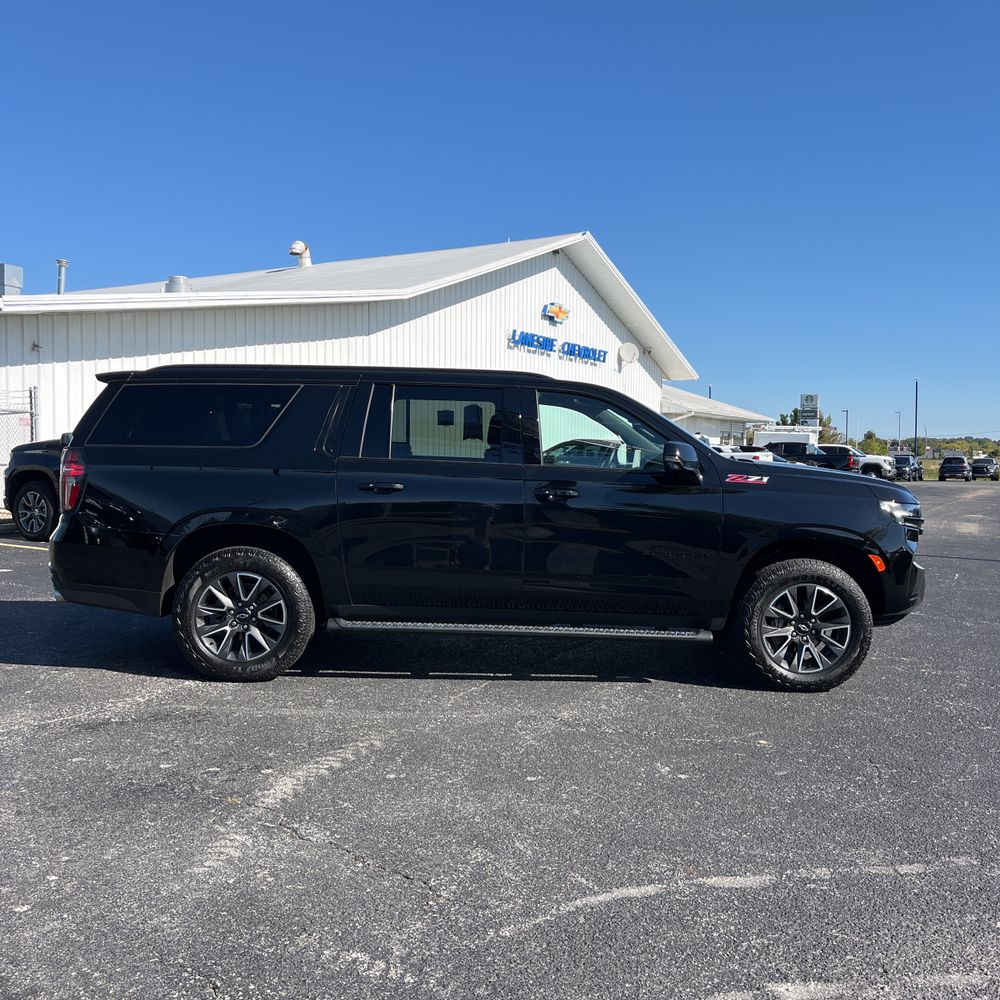 2024 Chevrolet Suburban 1500 Z71