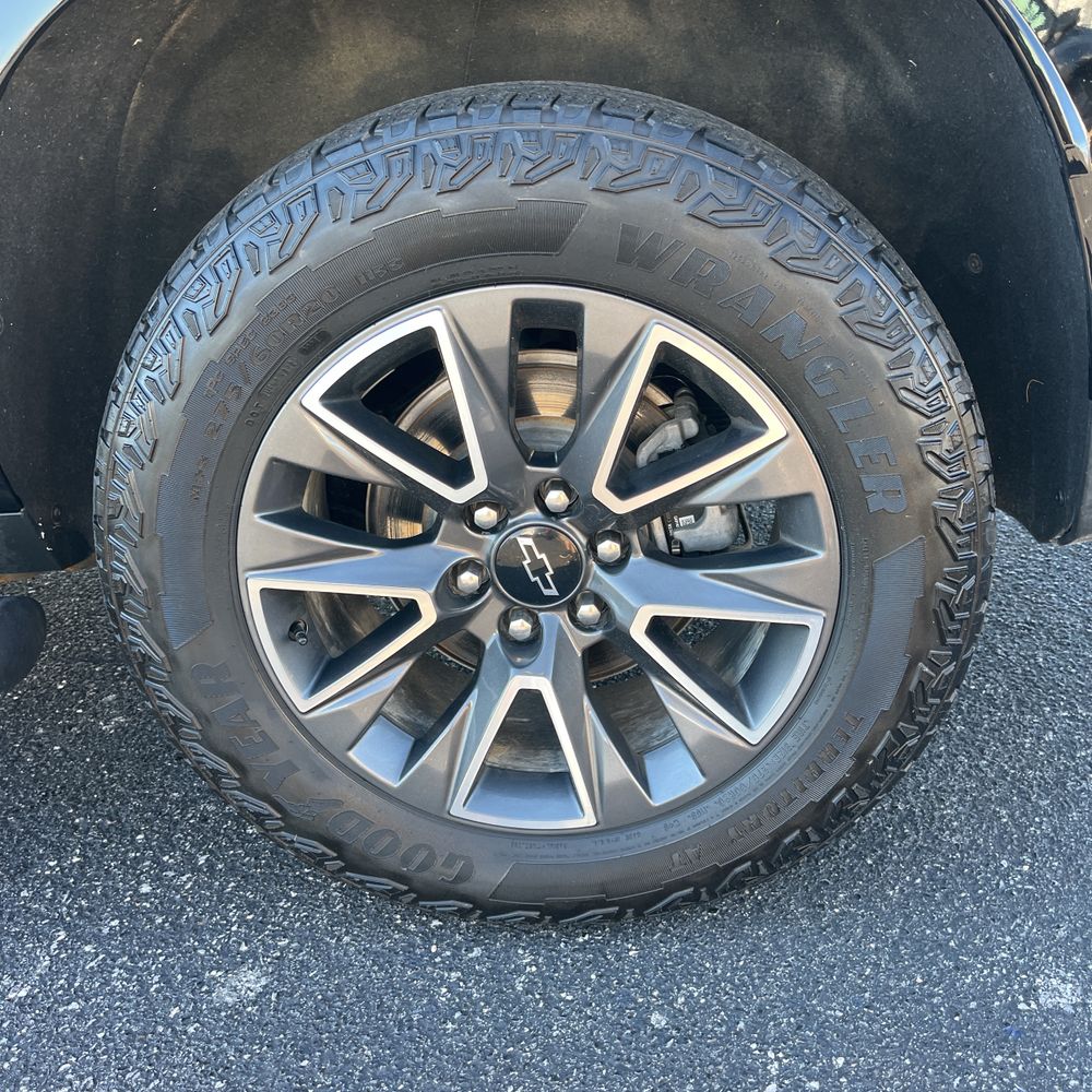 2024 Chevrolet Suburban 1500 Z71