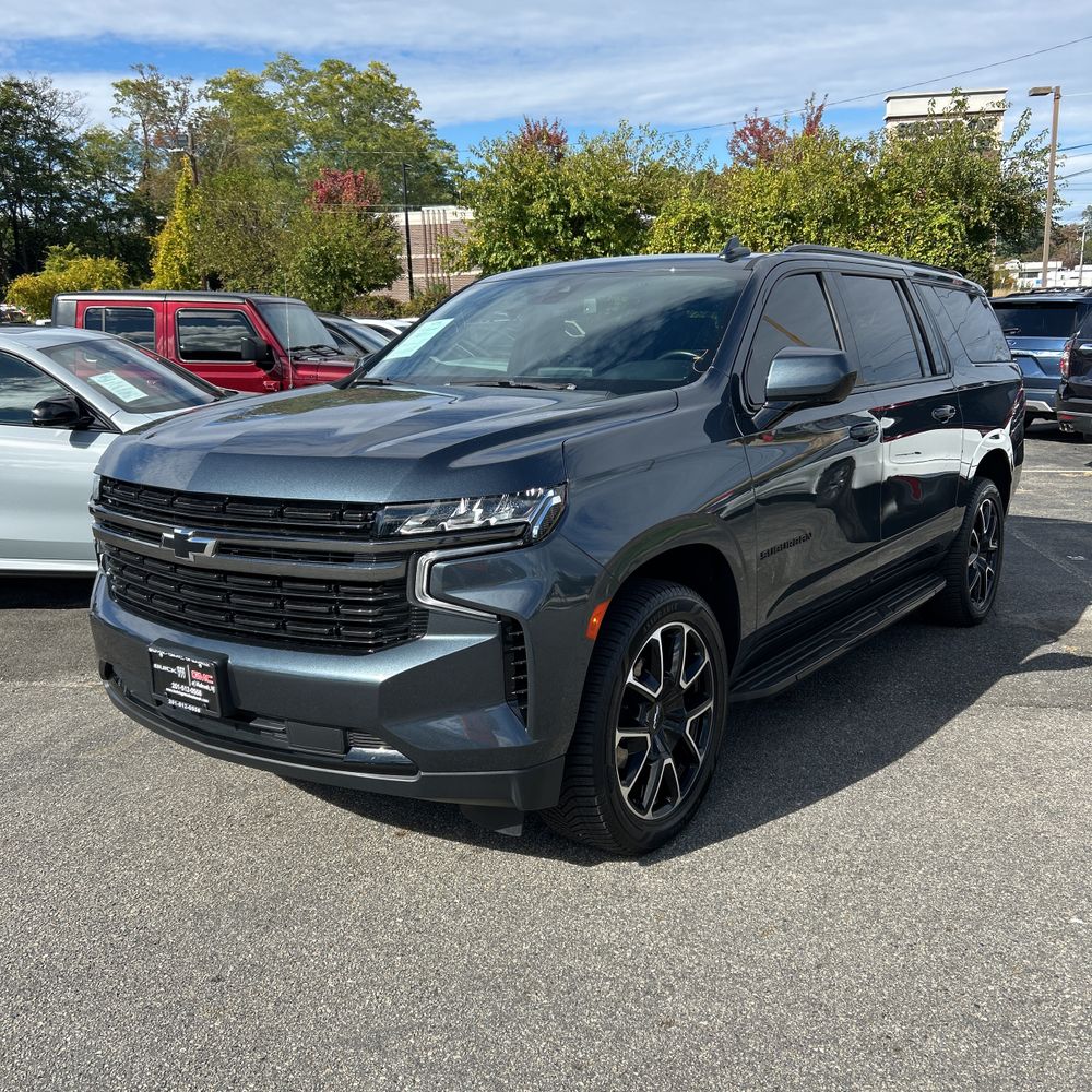 2021 Chevrolet Suburban RST