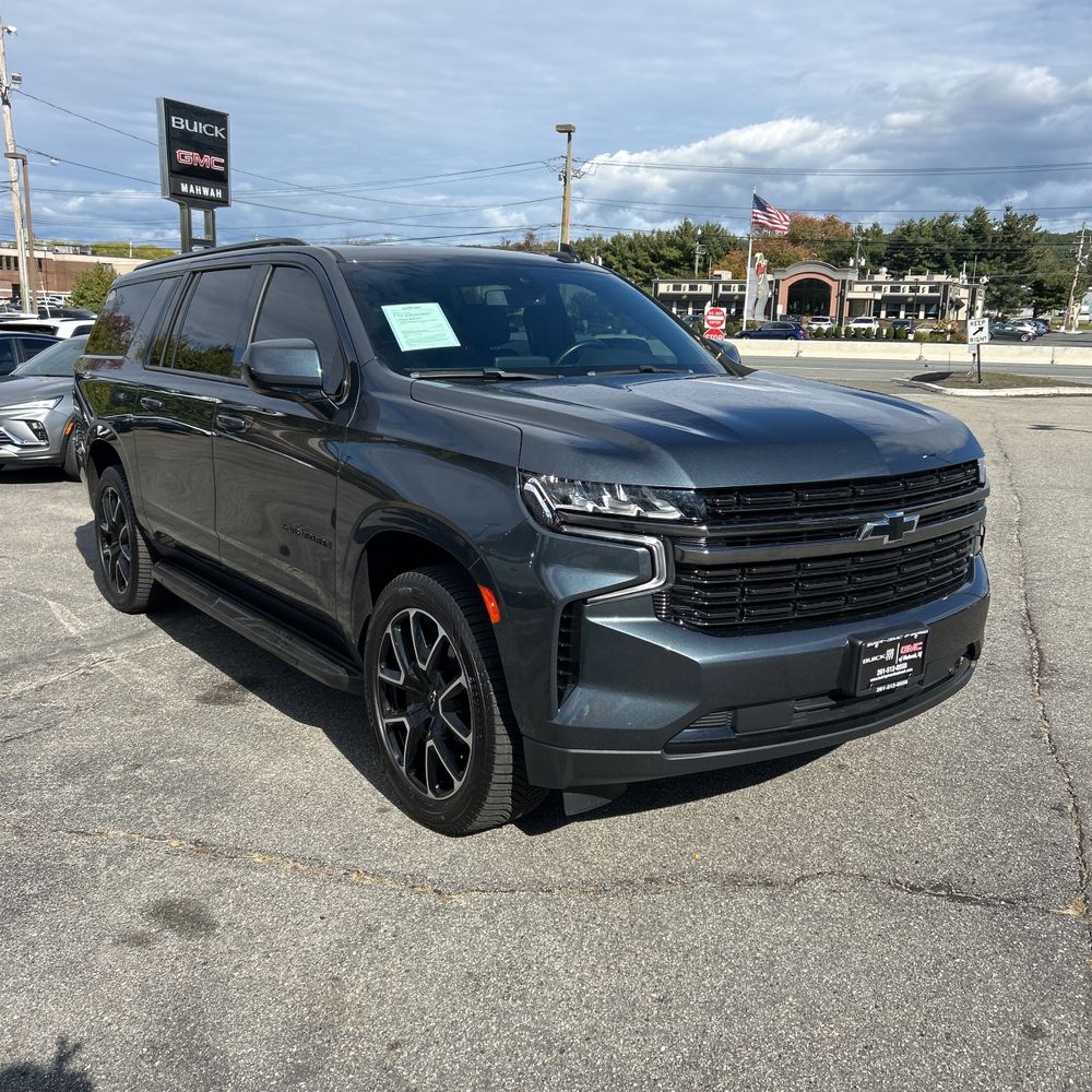 2021 Chevrolet Suburban RST