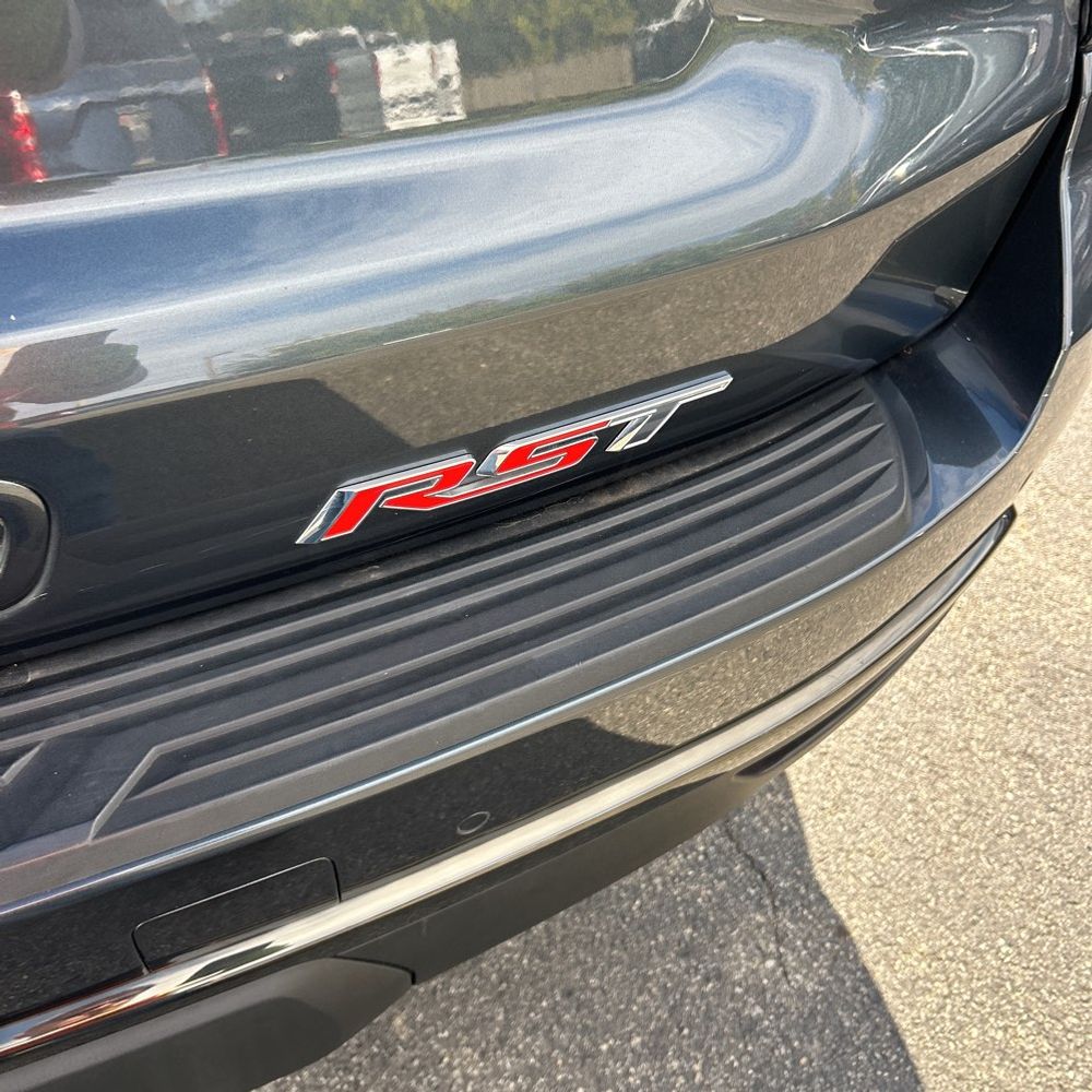 2021 Chevrolet Suburban RST