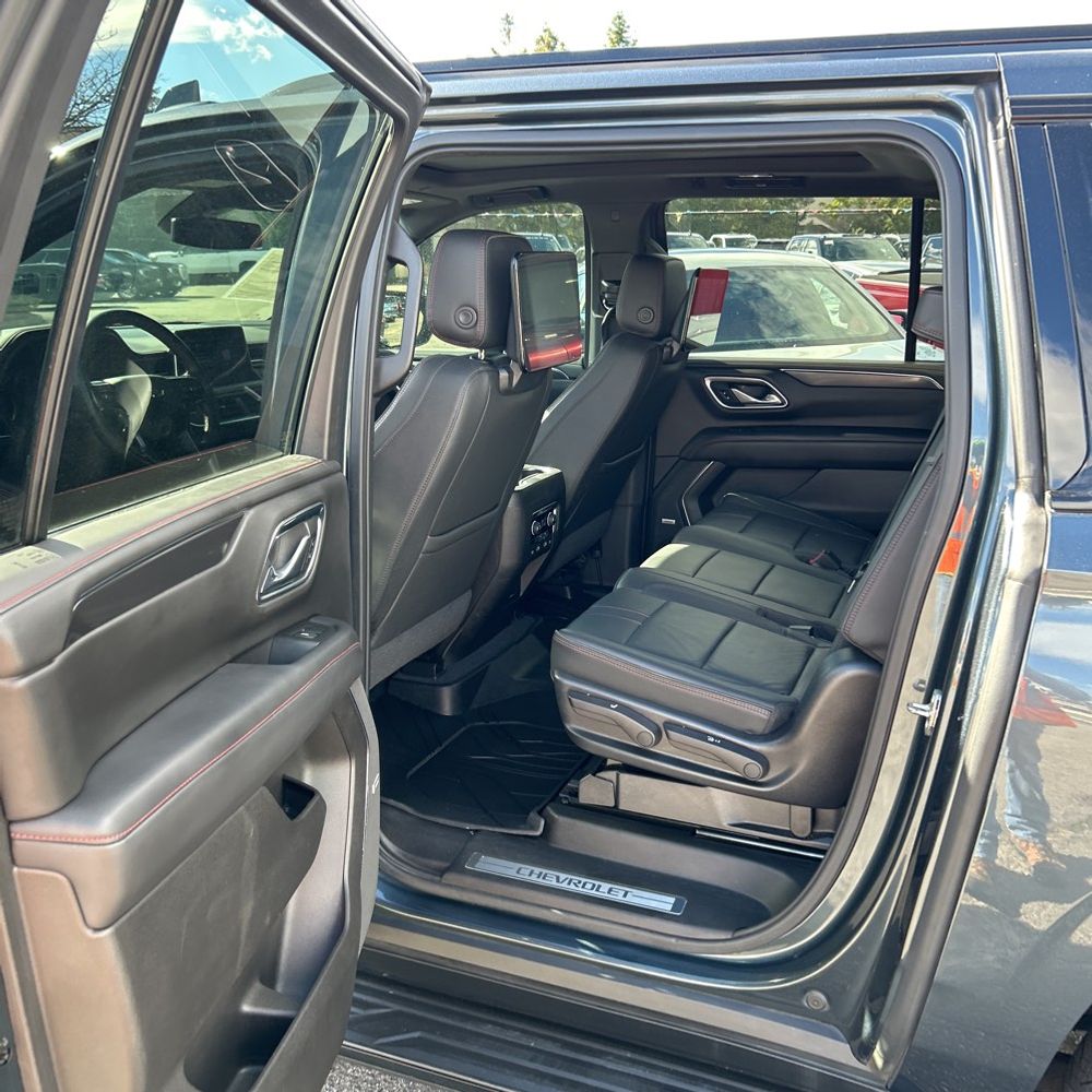 2021 Chevrolet Suburban RST