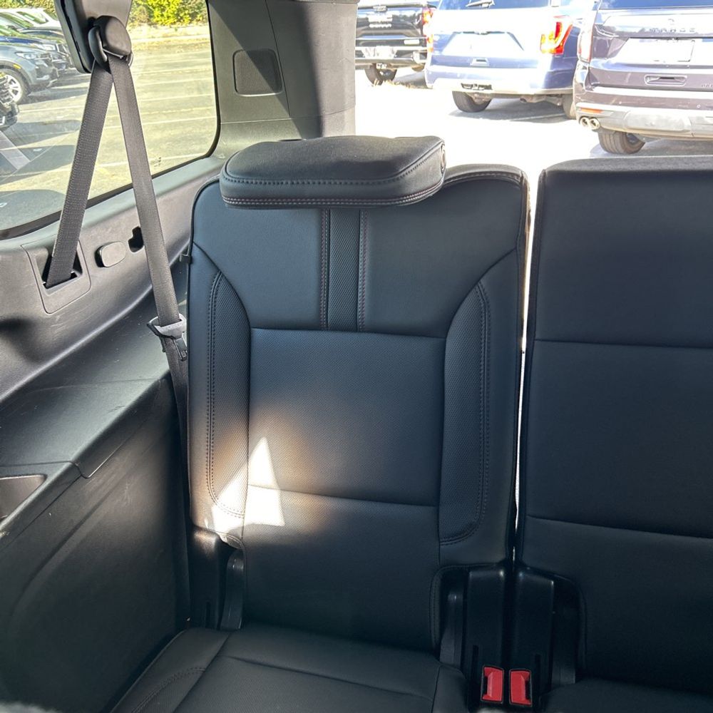 2021 Chevrolet Suburban RST