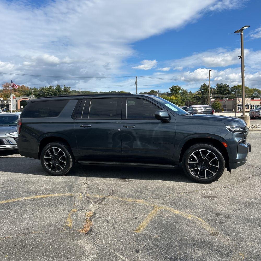 2021 Chevrolet Suburban RST