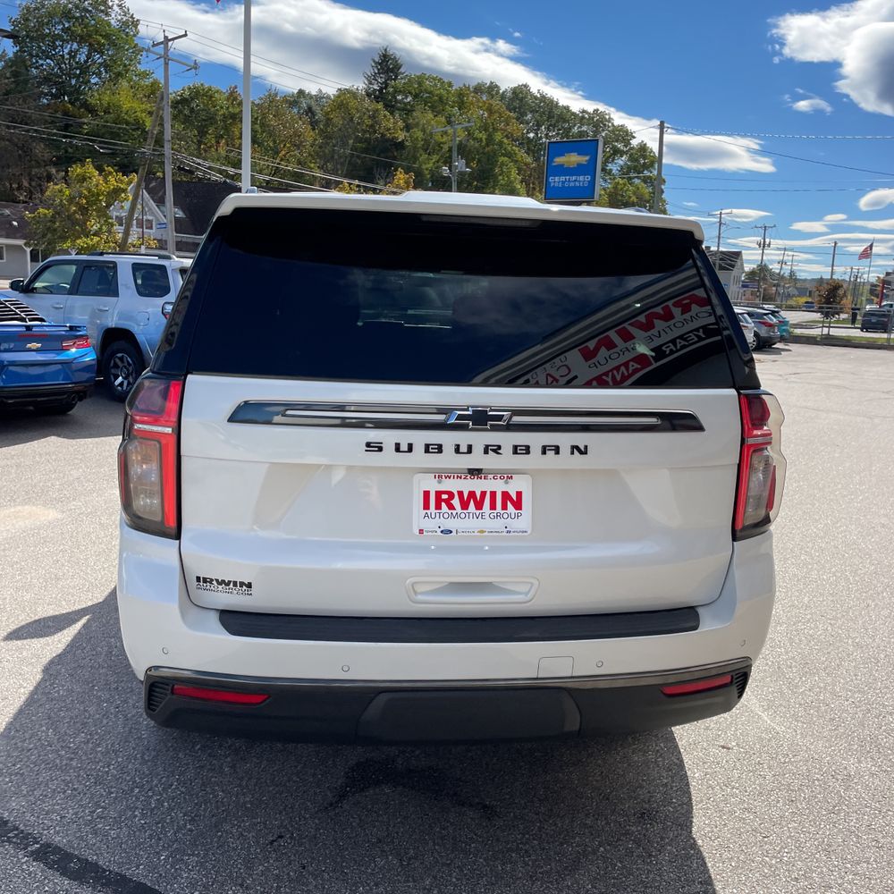 2021 Chevrolet Suburban RST