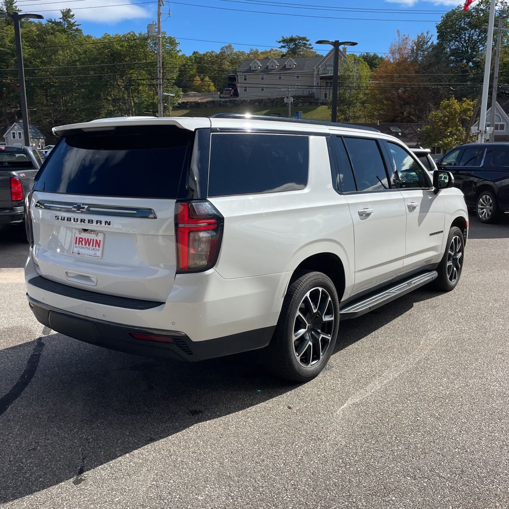2021 Chevrolet Suburban RST