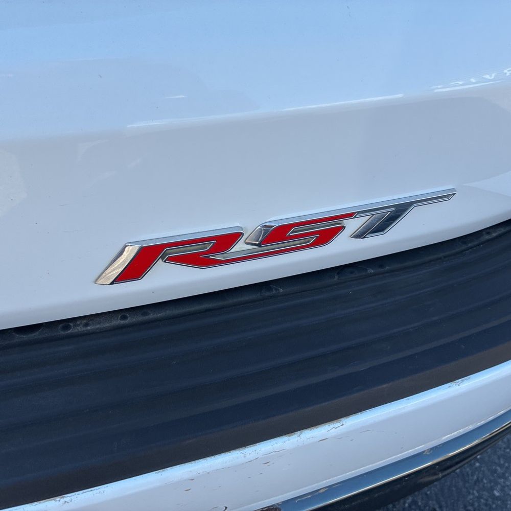 2022 Chevrolet Suburban RST