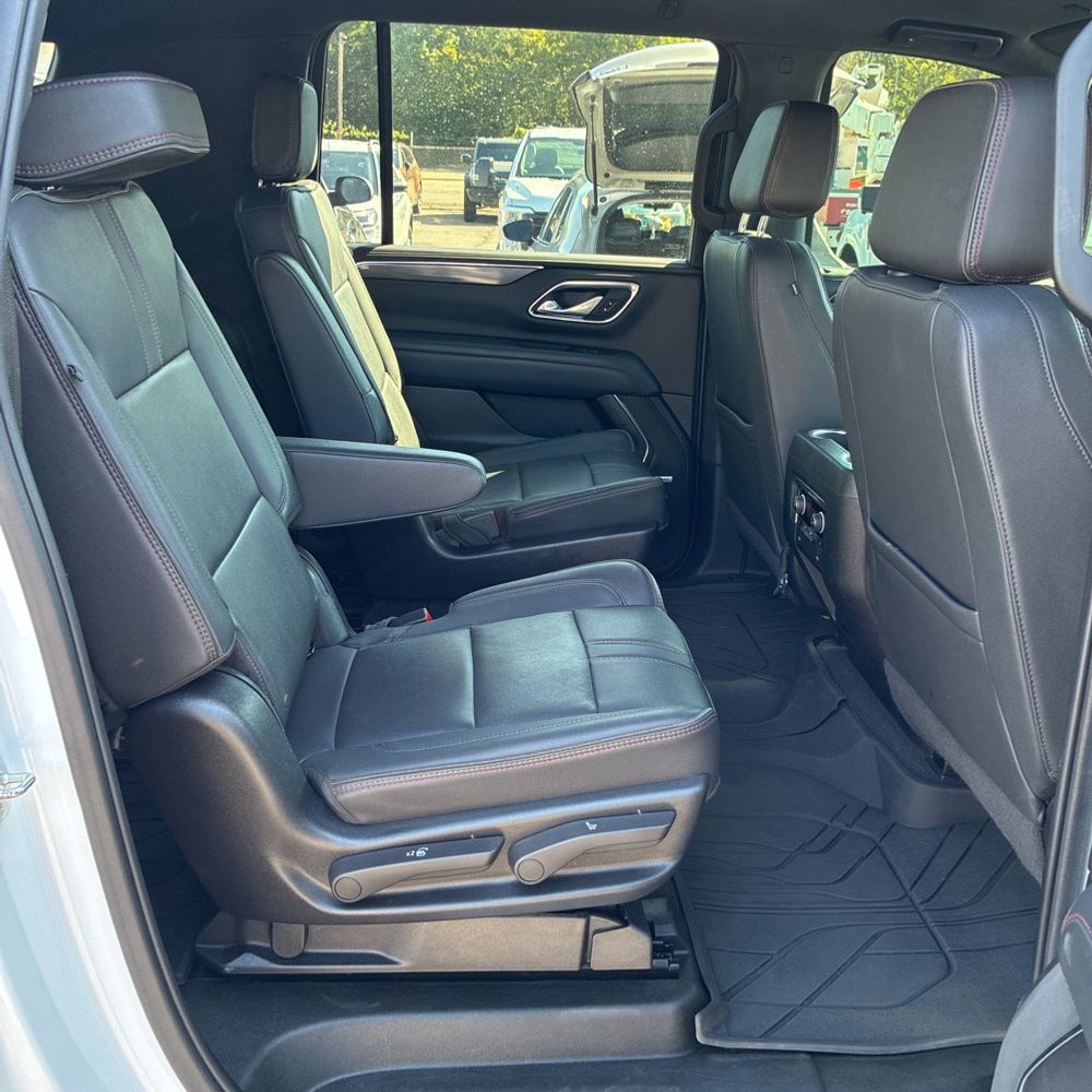 2022 Chevrolet Suburban RST