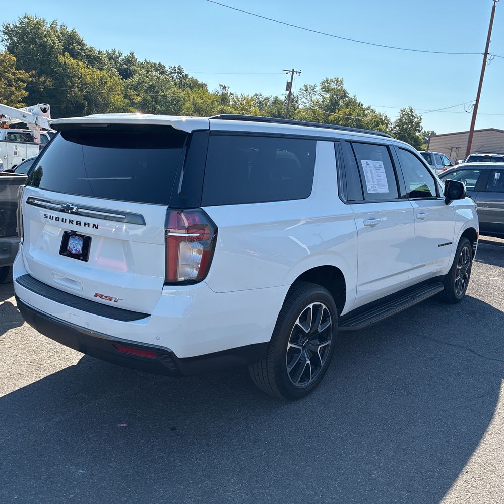 2022 Chevrolet Suburban RST