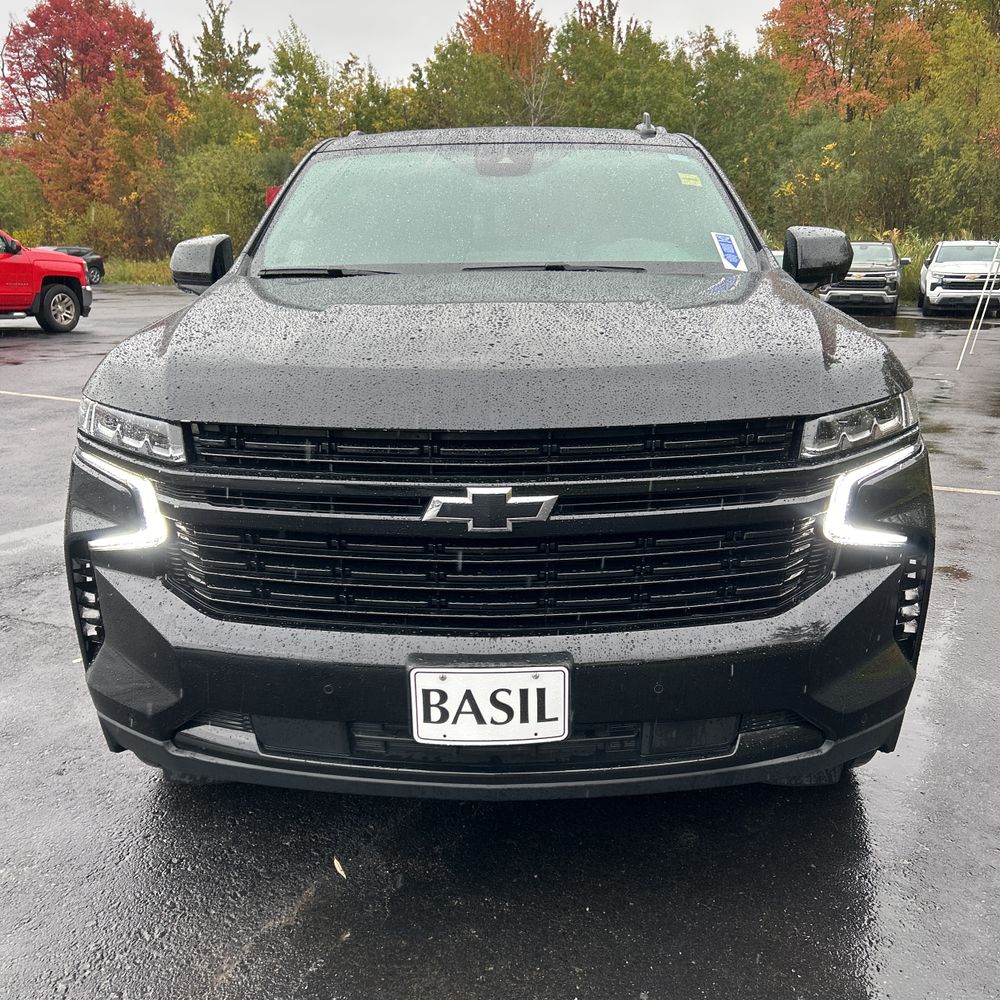2023 Chevrolet Suburban RST