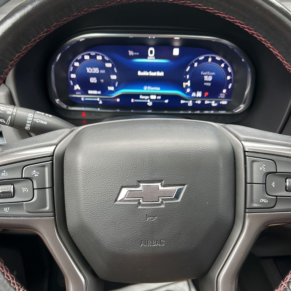 2023 Chevrolet Suburban RST