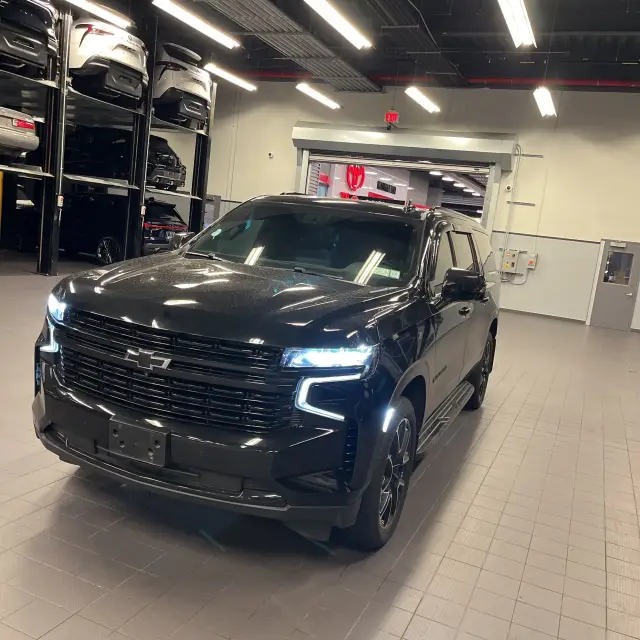 2024 Chevrolet Suburban RST