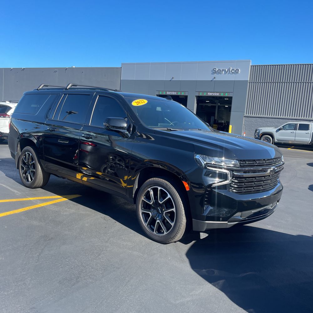 2022 Chevrolet Suburban RST