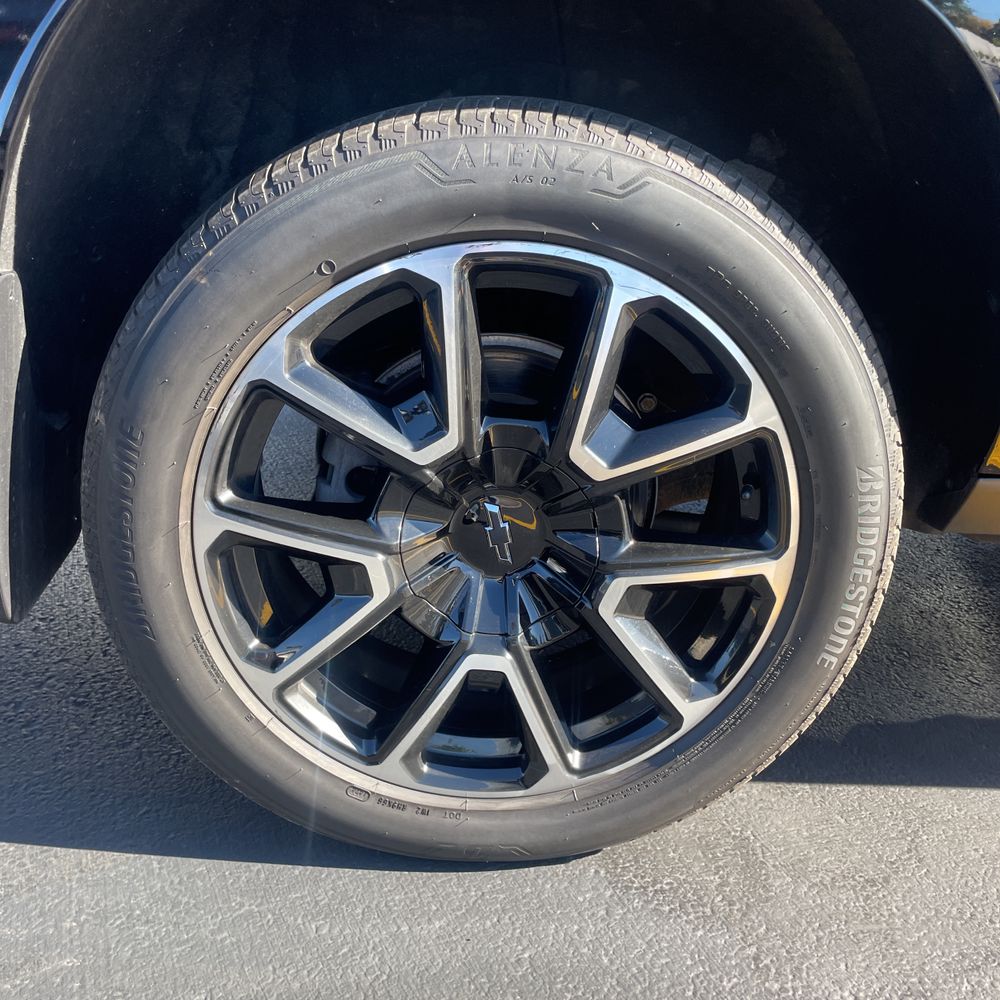 2022 Chevrolet Suburban RST