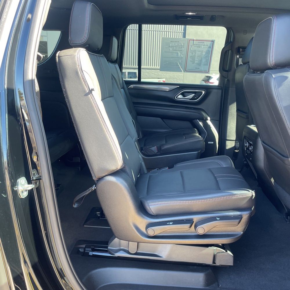 2022 Chevrolet Suburban RST