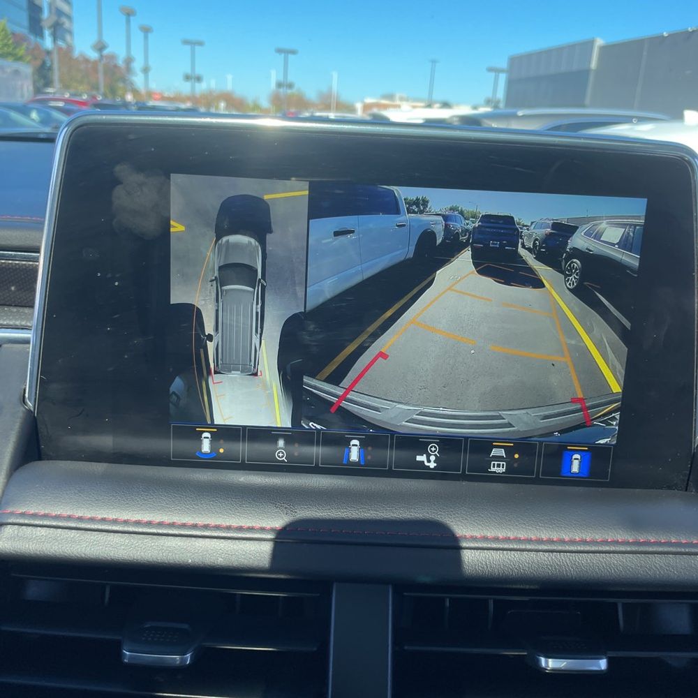 2022 Chevrolet Suburban RST