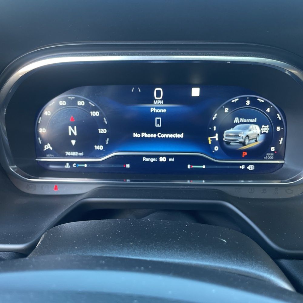 2022 Chevrolet Suburban RST