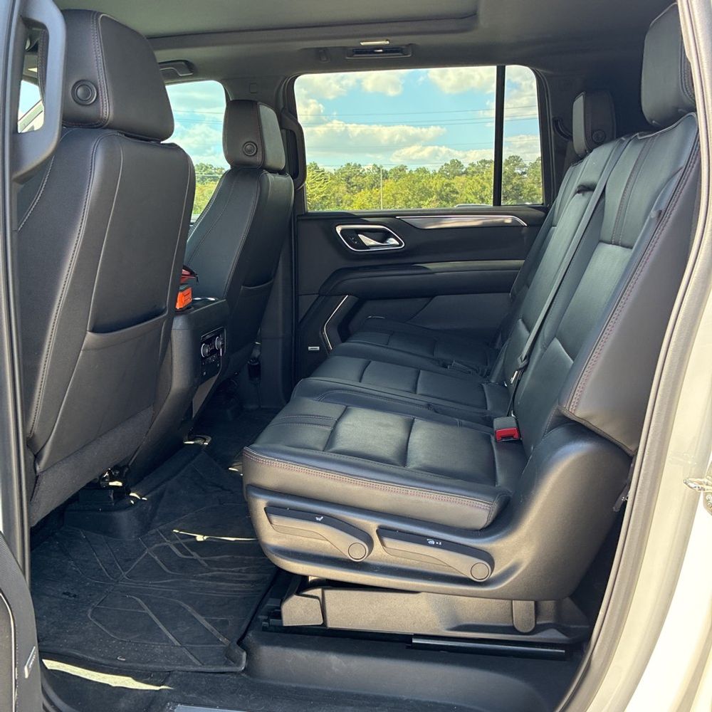 2022 Chevrolet Suburban RST