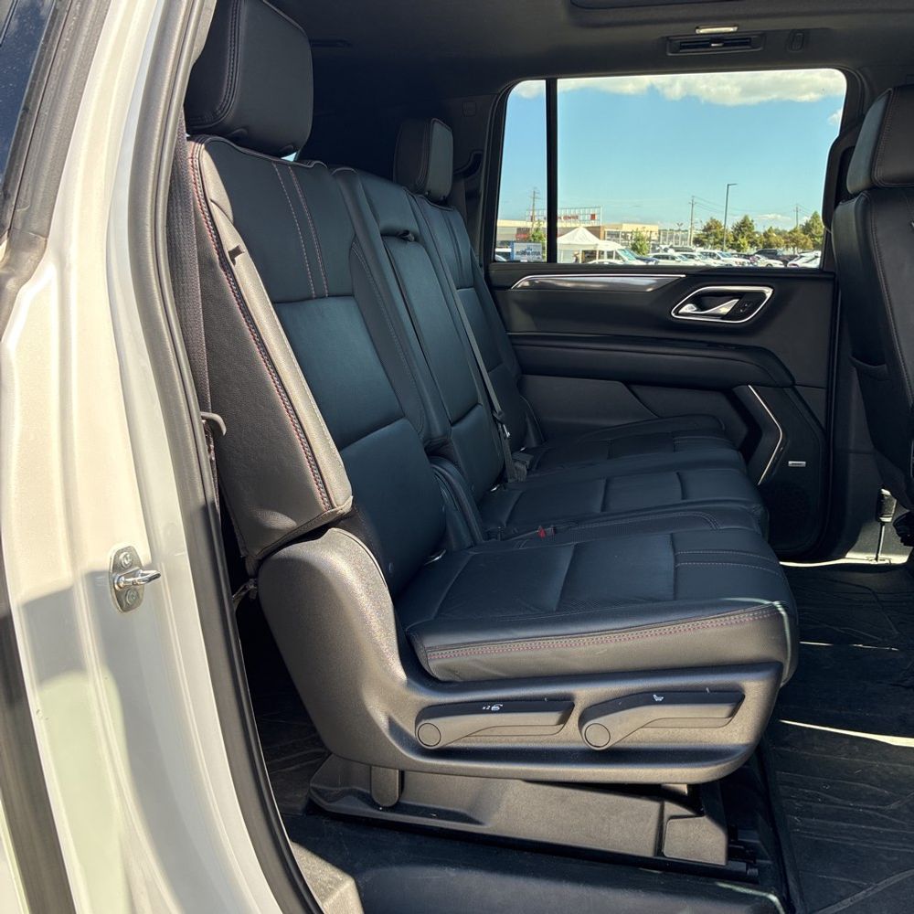 2022 Chevrolet Suburban RST