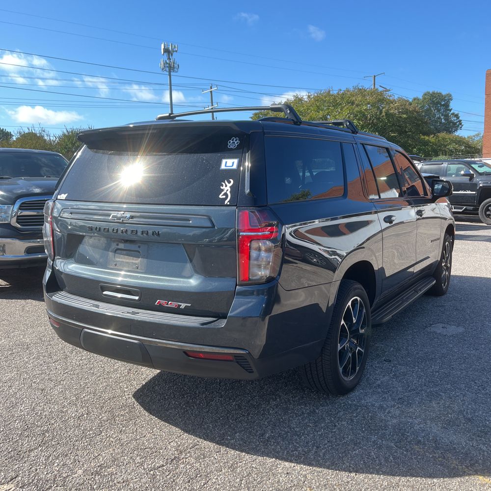 2022 Chevrolet Suburban RST