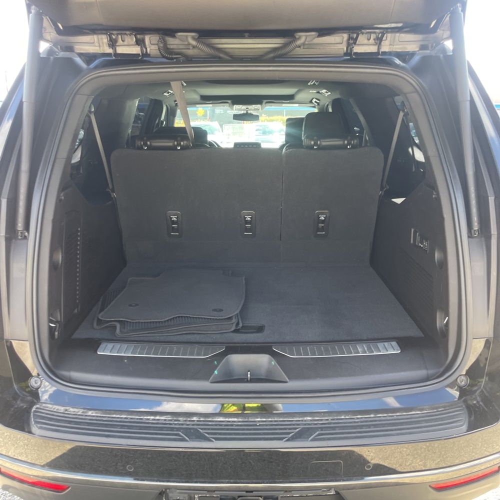 2021 Chevrolet Suburban RST