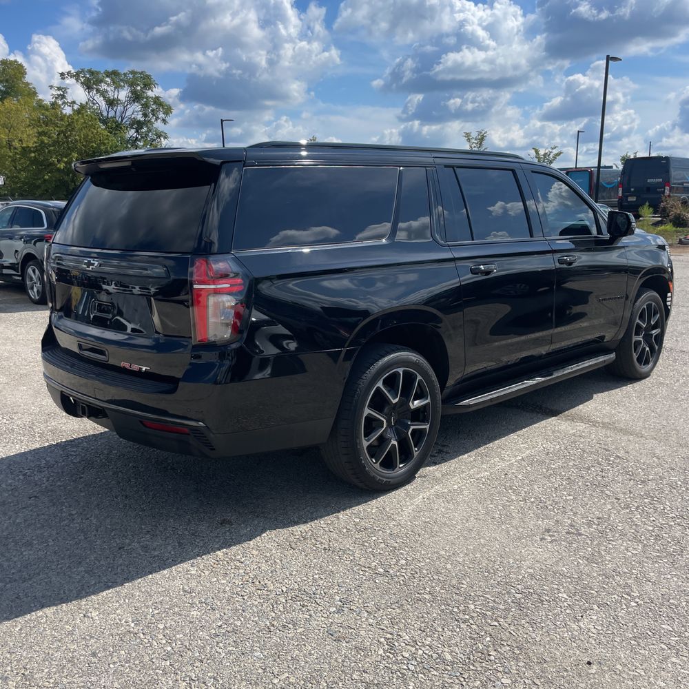 2021 Chevrolet Suburban RST