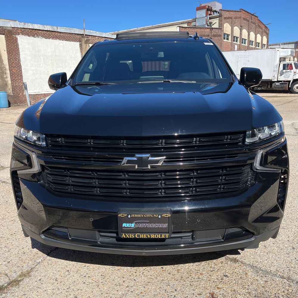 2023 Chevrolet Suburban RST