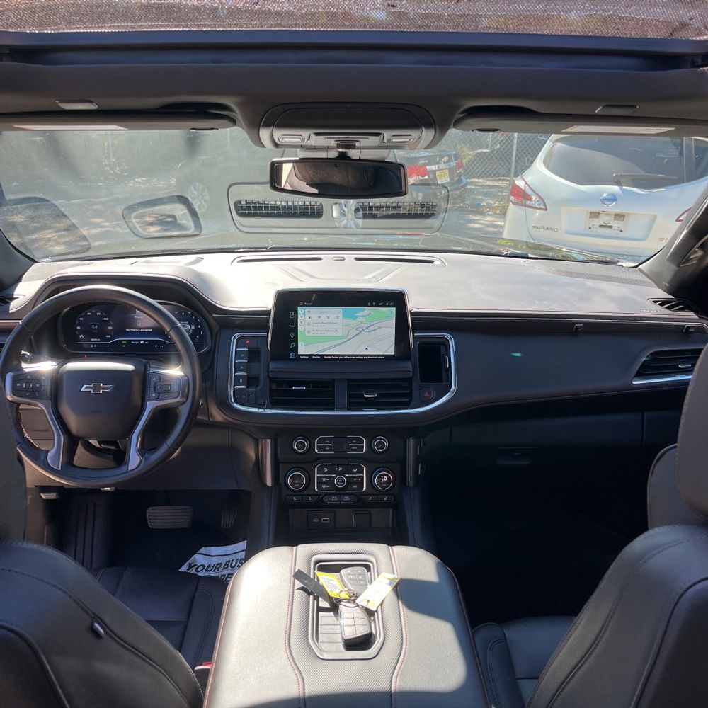 2023 Chevrolet Suburban RST