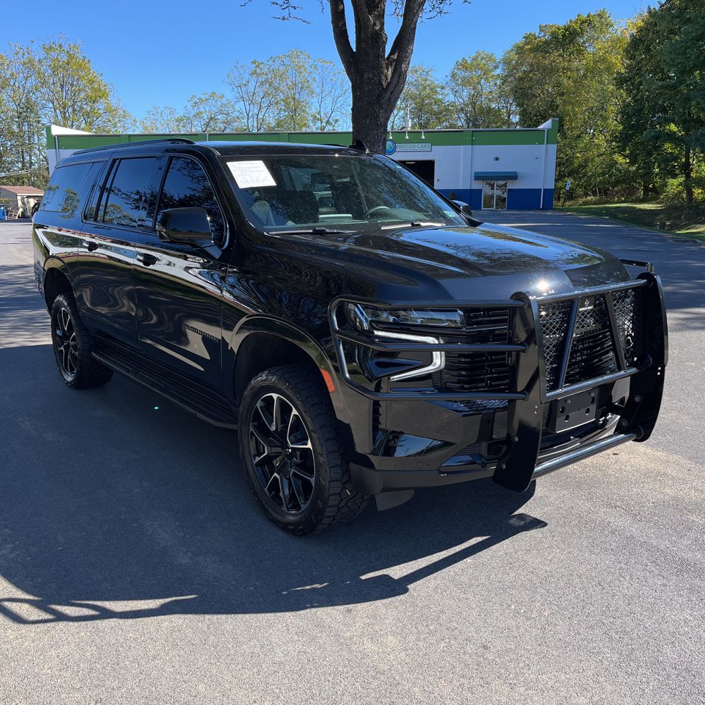 2023 Chevrolet Suburban RST
