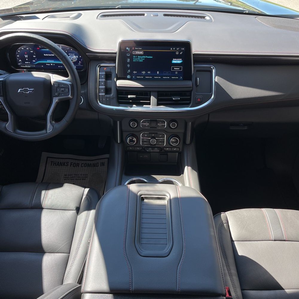 2023 Chevrolet Suburban RST