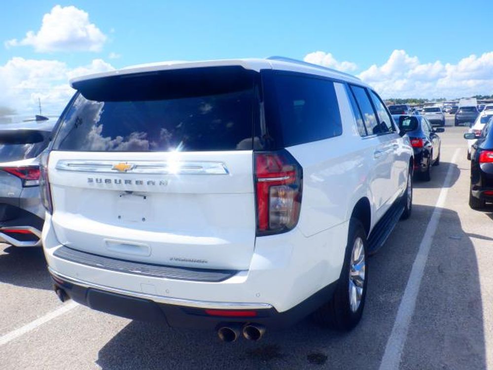 2023 Chevrolet Suburban Premier