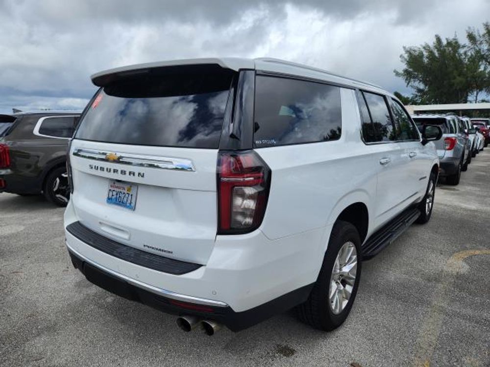 2023 Chevrolet Suburban Premier
