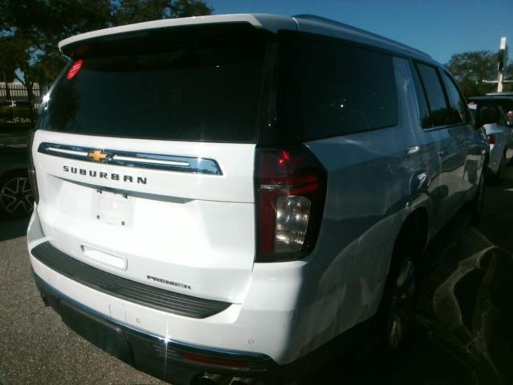 2023 Chevrolet Suburban Premier