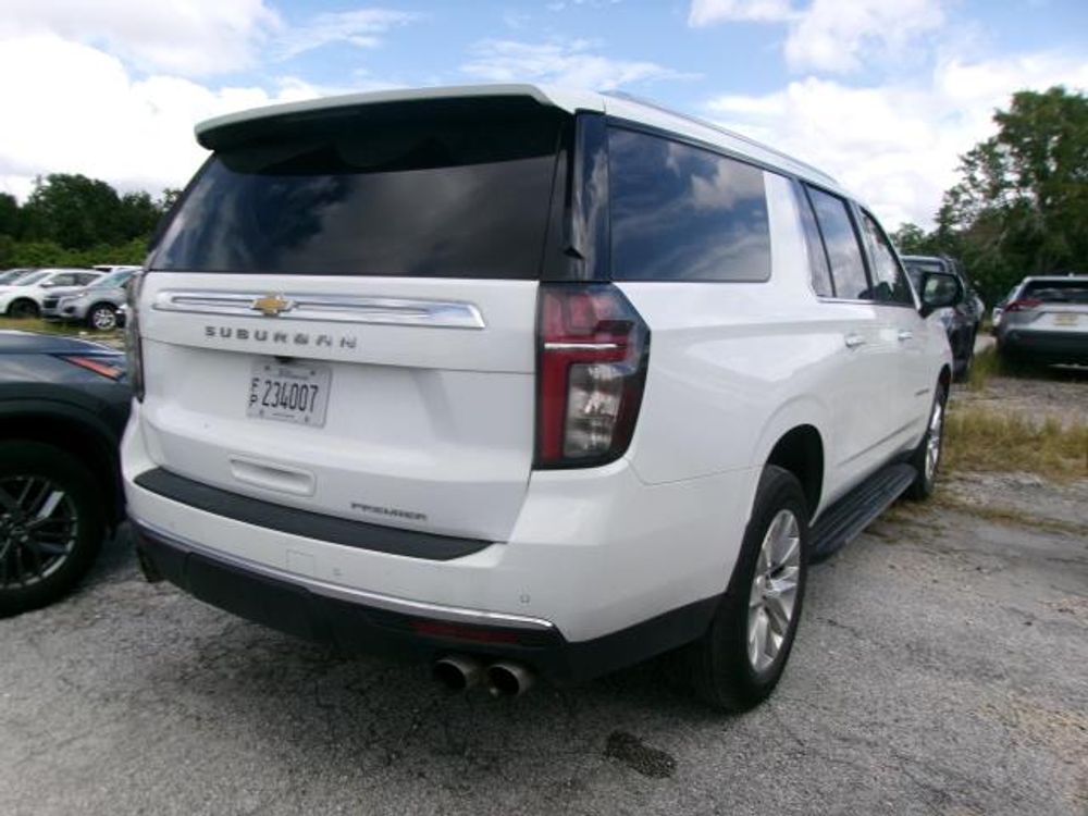 2023 Chevrolet Suburban Premier