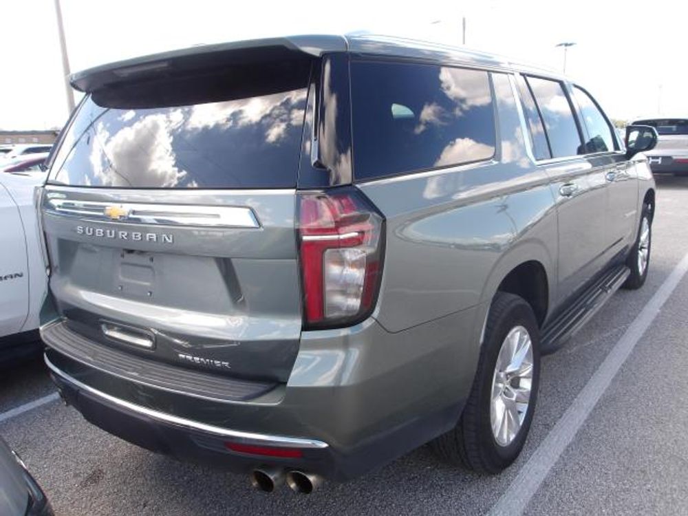 2023 Chevrolet Suburban Premier