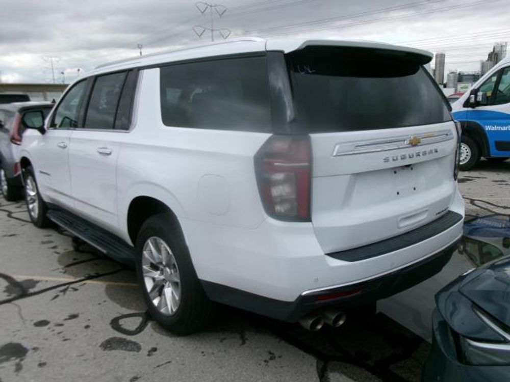 2023 Chevrolet Suburban Premier