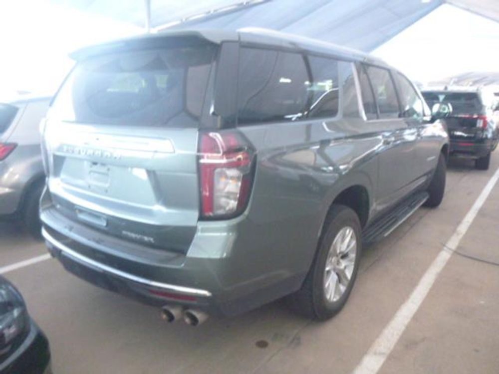 2023 Chevrolet Suburban Premier