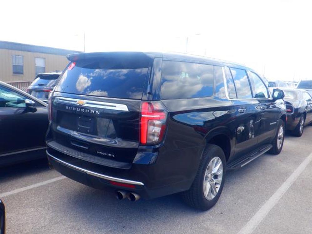 2023 Chevrolet Suburban Premier