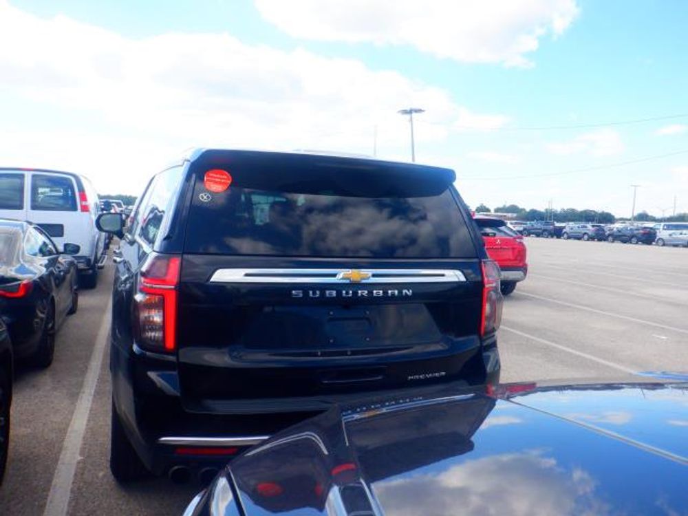2023 Chevrolet Suburban Premier