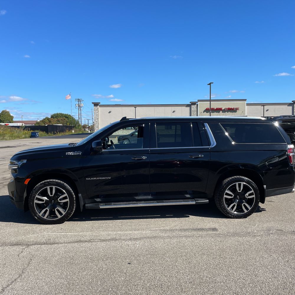 2022 Chevrolet Suburban 1500 High Country