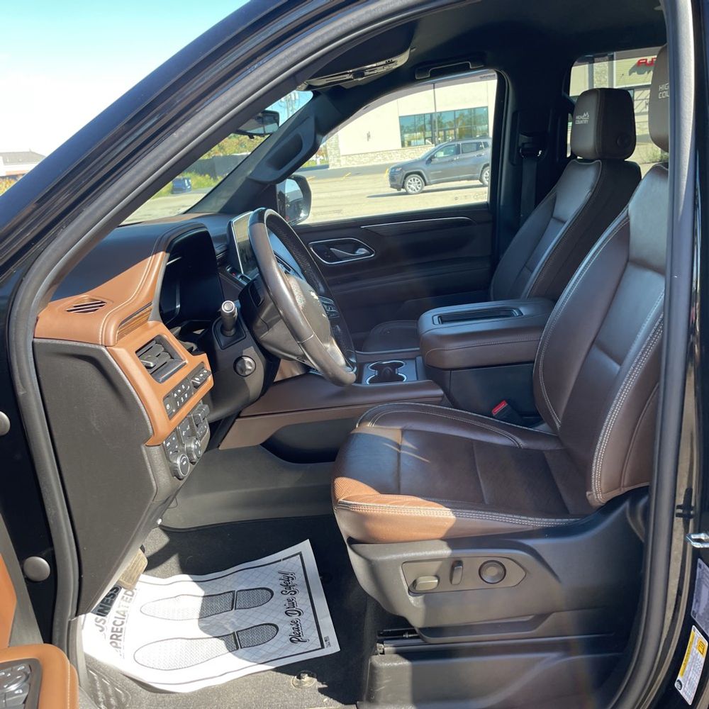 2022 Chevrolet Suburban 1500 High Country
