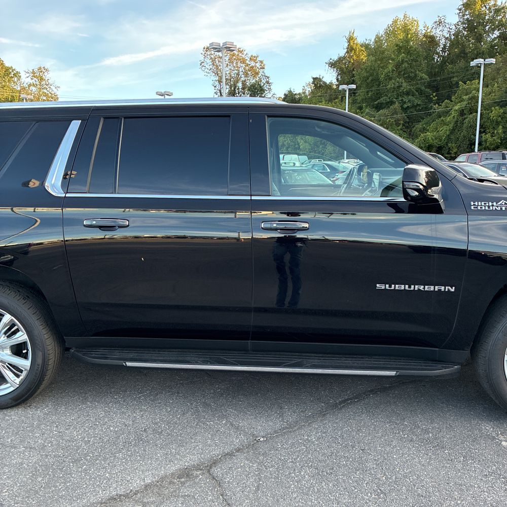 2024 Chevrolet Suburban High Country
