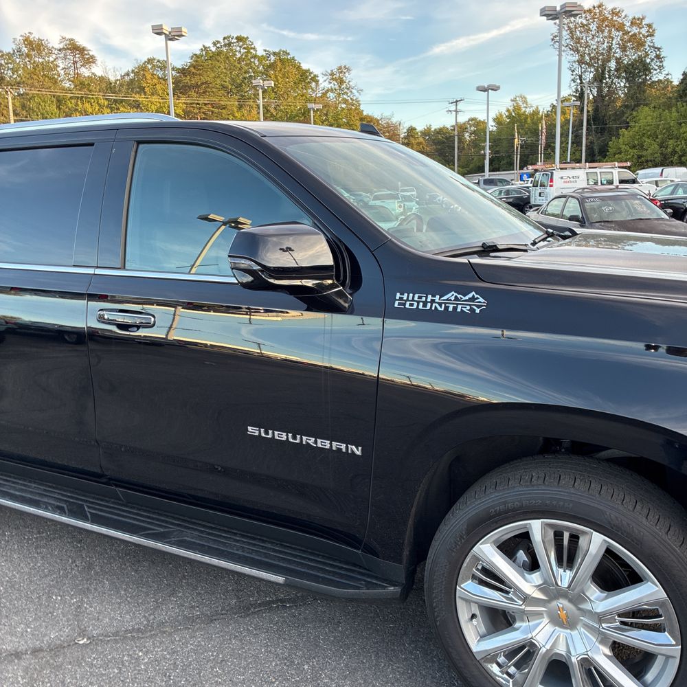 2024 Chevrolet Suburban High Country